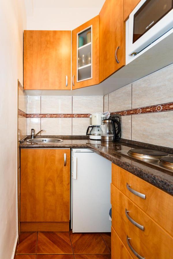 Apartmani Mili Malinska Bagian luar foto